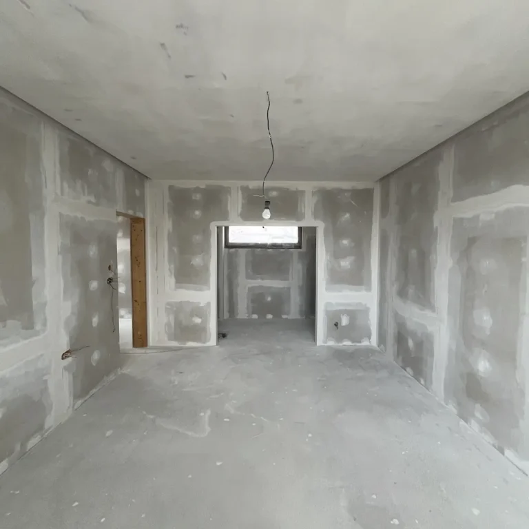 img 7964 768x768